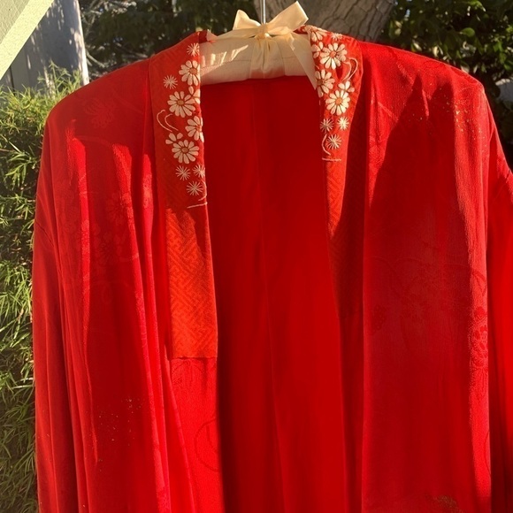 Vtg Kimono Handcrafted Daisy Floral Embroidery | Red Jacquard Print | One Size - Picture 7 of 16